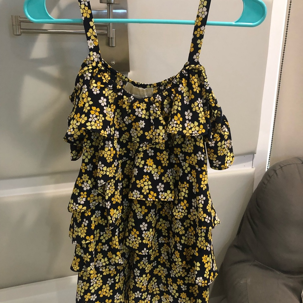 Michael Kors top :) - Picture 1 of 4